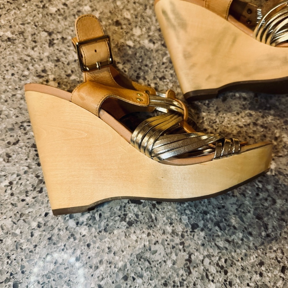 Steve Madden Wooden Wedges - Size 8 ⭐👠 - Picture 9 of 10